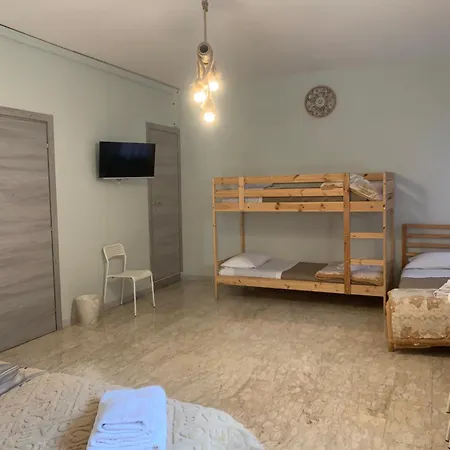 Neapolis Center2 Nápoly